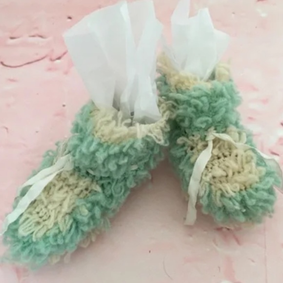 Lot of 3 Vintage Handmade Knitted Crochet Baby Booties - Picture 9 of 15